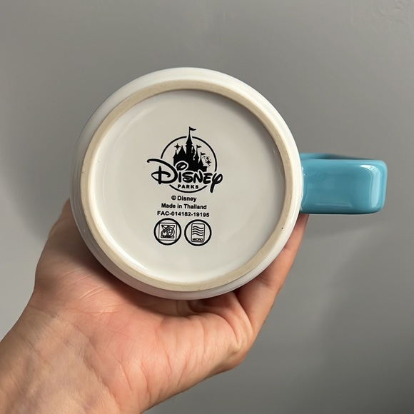 Dumbo Mug - Picture 3 of 3